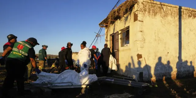 Tragedia en Sudáfrica: Más de 100 muertos por inundaciones