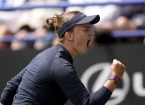 Barbora Krejcikova se retira de Eastbourne por lesión en muslo derecho