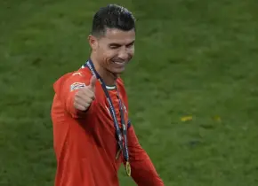 Cristiano Ronaldo declara Al-Nassr para siempre tras firmar nuevo acuerdo
