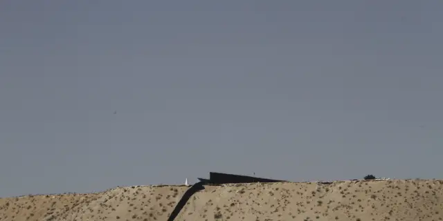 Ampliación de zona militarizada en frontera sur de Texas por el Gobierno de EEUU