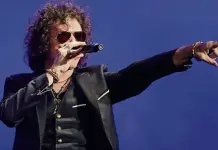 Tachan de rid&iacute;culo a Bunbury tras explotar con fan por celular