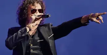 Enrique Bunbury quiere volver al Z&oacute;calo en solitario