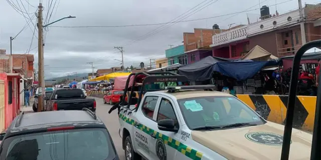 Riña pandilleril alarma a tianguis