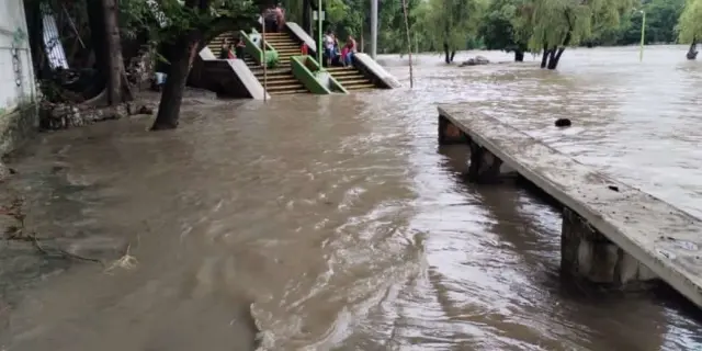 Miles de afectados en la Huasteca tras días de lluvia