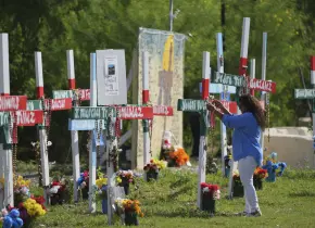 Traficantes sentenciados a cadena perpetua por muerte de 53 migrantes en Texas