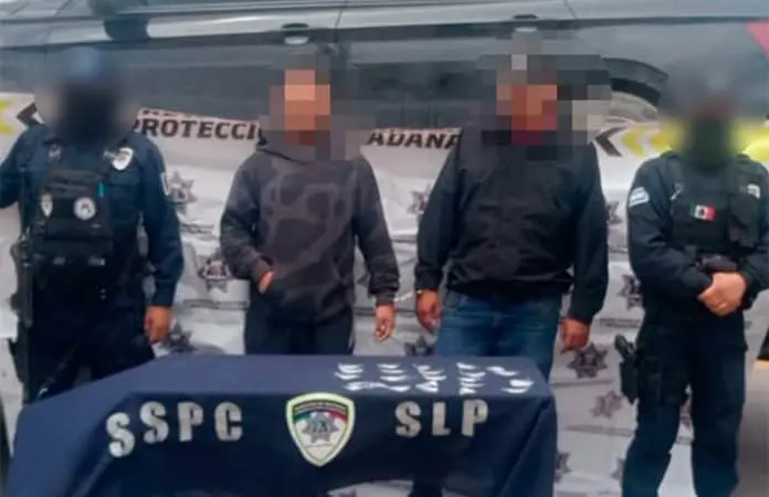 Ebrios son capturados con 23 dosis de cristal