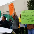 Protesta el personal del Hospital Central