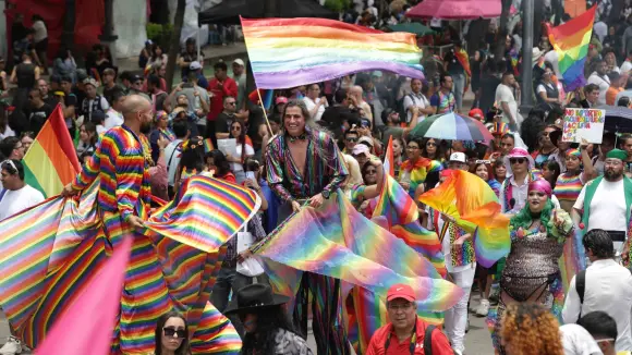 Orgullo LGBTTTIQ+ 2025: la CDMX se pinta de arcoíris