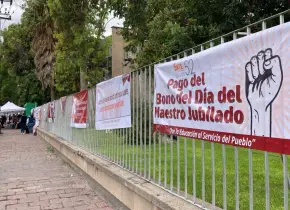 Por conflicto interno, aspirantes a la Becene realizan examen en sede alterna