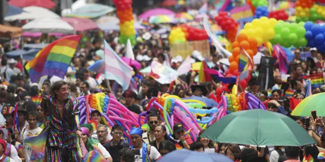 Marchas en Latinoamérica por Día del Orgullo exigen igualdad y alto a crímenes de odio