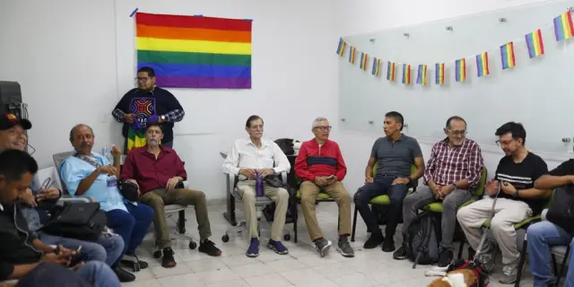 Adultos mayores LGTBI en México luchan contra la soledad y el rechazo