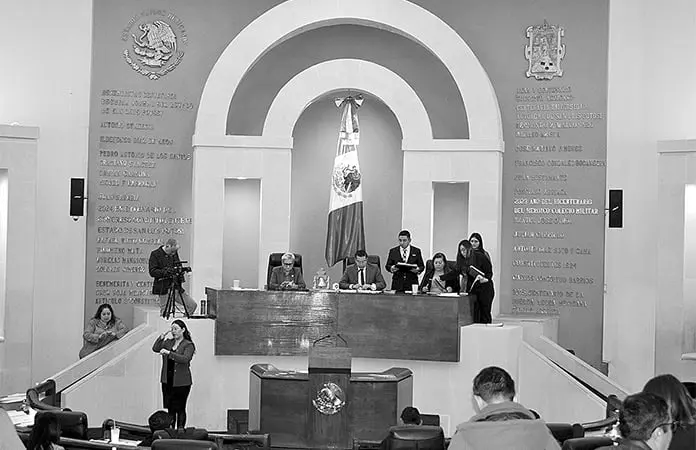CEM entrega al Congreso iniciativa para su análisis