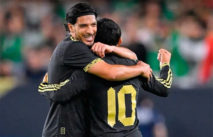 México clasifica a las semifinales