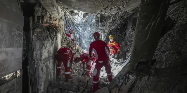Disidente iraní narra horror tras ataque en prisión Evin