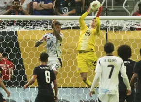 Matt Freese brilla en penales y Estados Unidos avanza en Copa Oro