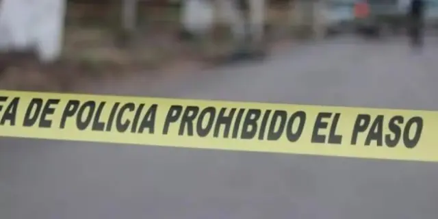 Muere mujer herida por bala perdida en atentado contra policía en Culiacán