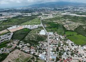 Inicia modernización del camino a Santa Rita en Villa de Pozos