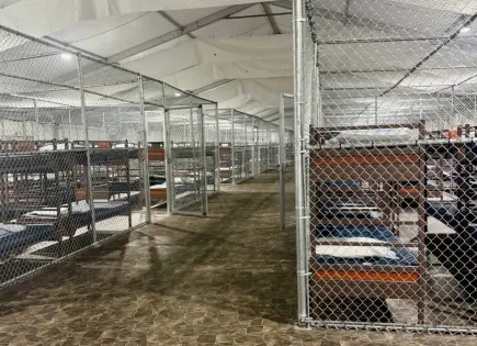 Suman 30 mexicanos detenidos en Alligator Alcatraz