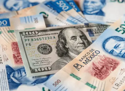 EL peso retrocede tras mínimo de 2025