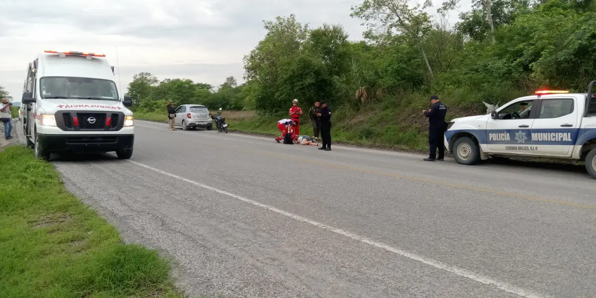 Hallan a mujer inconsciente en Libramiento de Ciudad Valles