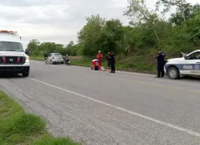 Hallan a mujer inconsciente en Libramiento de Ciudad Valles