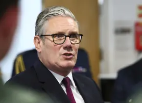 Keir Starmer gana votación sobre plan de bienestar social con concesiones