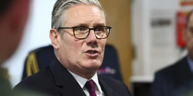 Keir Starmer gana votación sobre plan de bienestar social con concesiones