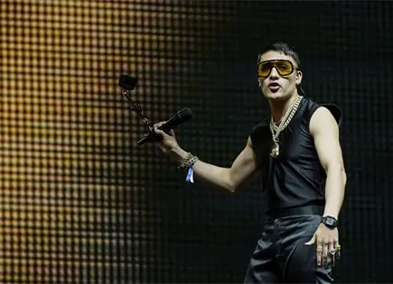 El Malilla comparte su credencial de Bizbirije