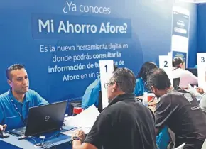 Engañan al sacar dinero de Afore