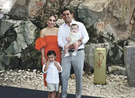 RODRIGO RECIBE EL PRIMER SACRAMENTO