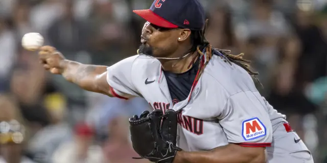 Luis Ortiz suspendido por investigación de apuestas en MLB