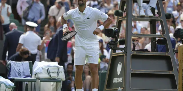 Novak Djokovic bate récord en Wimbledon con victoria en tercera ronda