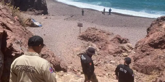 Joven de 21 años desaparece tras ser arrastrado por olas en playa de Sonora