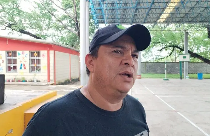 Desfalca tesorera a asociación de padres de familia