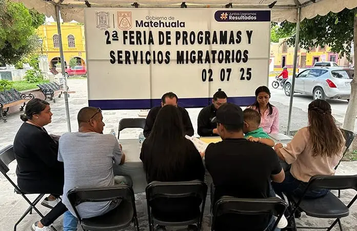 Ofrecen programa de orientación migratoria