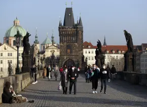 Apagón repentino paraliza transporte público en Praga