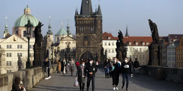 Apagón repentino paraliza transporte público en Praga