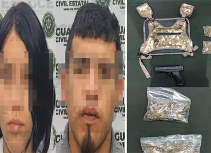Caen dos con “mota” y réplica de una pistola