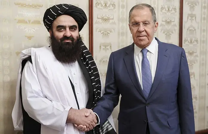 Rusia reconoce a gobierno talibán