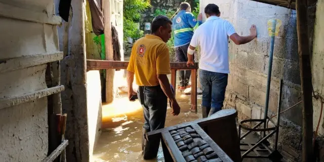 Creciente del río Valles sorprende en La Bajadita