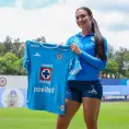 Cruz Azul ficha a figura inglesa