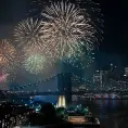 Entre contrastes, festejan el 4 julio
