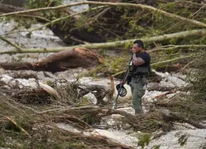 Al menos 14 menores, entre los 37 muertos por inundaciones repentinas en Texas