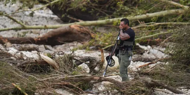 Al menos 14 menores, entre los 37 muertos por inundaciones repentinas en Texas