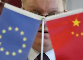 China veta la compra de dispositivos médicos europeos en represalia