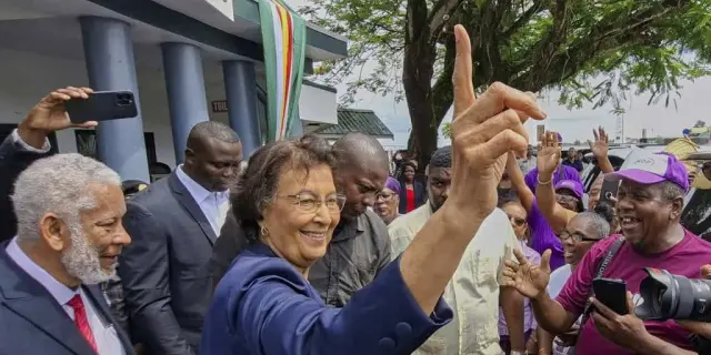 Jennifer Geerlings-Simons, primera presidenta de Surinam en crisis económica