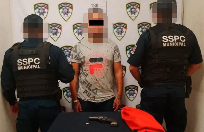 Sorprenden a maleante armado en Z. Industrial