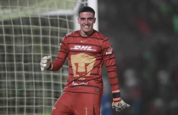 Alex Padilla no seguirá con Pumas