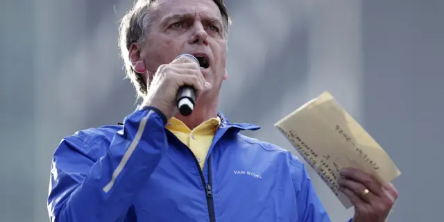 Trump acusa a Brasil de lanzar cacería de brujas contra Bolsonaro