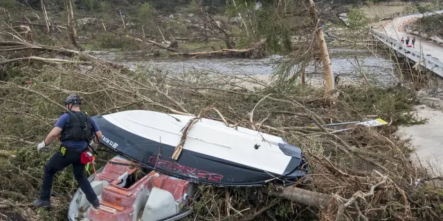 Aumenta a 79 el número de muertos por inundaciones en Texas